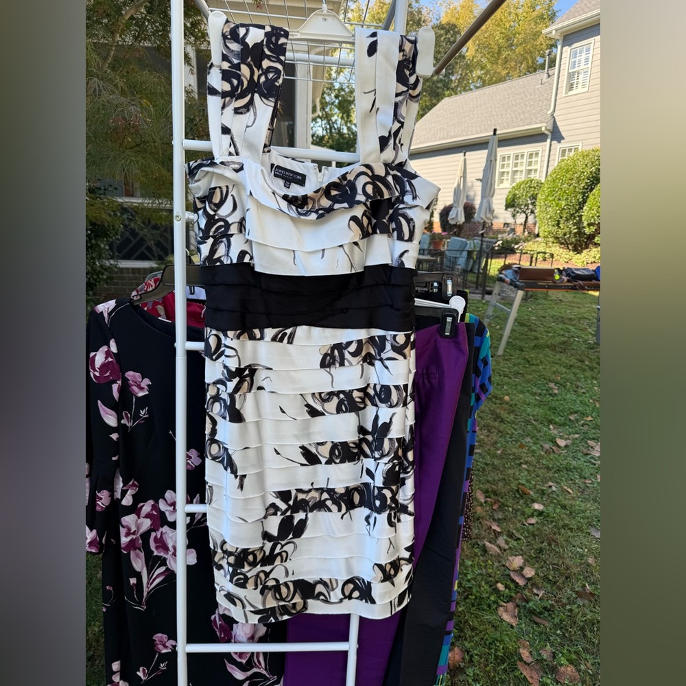 Jones New York Black and White Sleeveless Dress